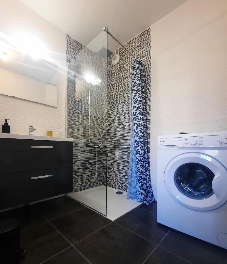 Le Paisible Apartment ดูแวนน์ ภายนอก รูปภาพ